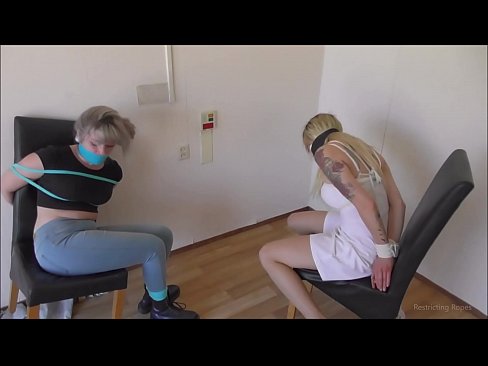 ❤️ Kev quav yeeb quav tshuaj / khi thiab gagged / damsel nyob rau hauv kev nyuaj siab ❤️ porno ntawm hmn.hqpornvideos.ru% ☑