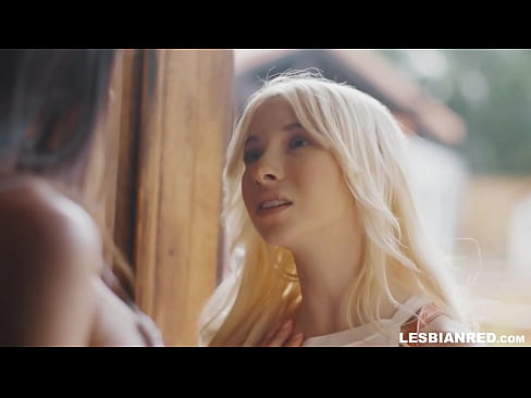 ❤️ Tus ntxhais los tsev ob peb hlis tom qab thiab xaus rau noj nws tus niam txiv lub pussy ❤️ porno ntawm hmn.hqpornvideos.ru% ☑